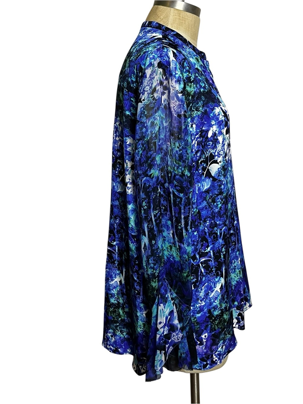 Elie Tahari 100% Silk Blue Watercolor Floral Abstract Bell Sleeve Blouse XL - Picture 7 of 11